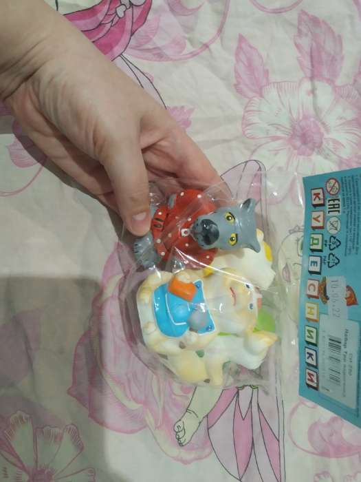 Фотография покупателя товара Набор резиновых игрушек «Три поросёнка» - Фото 2