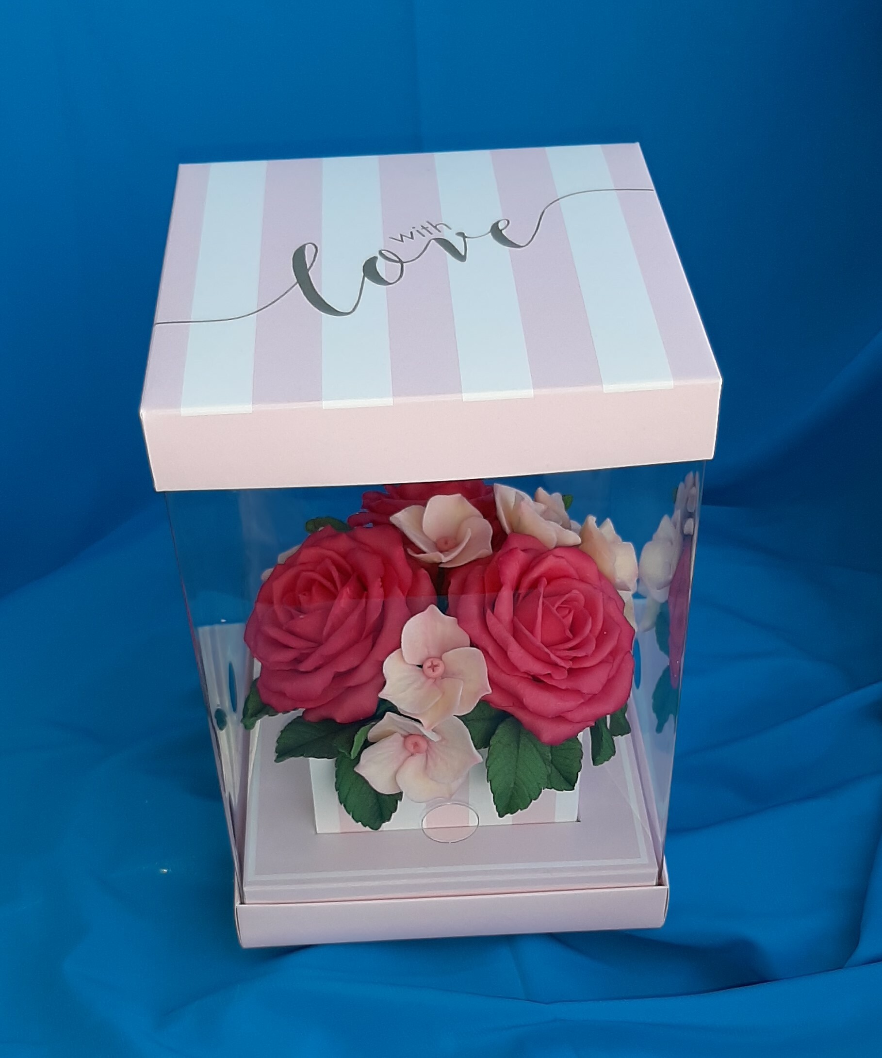 Фотография покупателя товара Коробка подарочная для цветов с вазой и PVC окнами складная, упаковка, «With love», 16 х 23 х 16 см - Фото 6