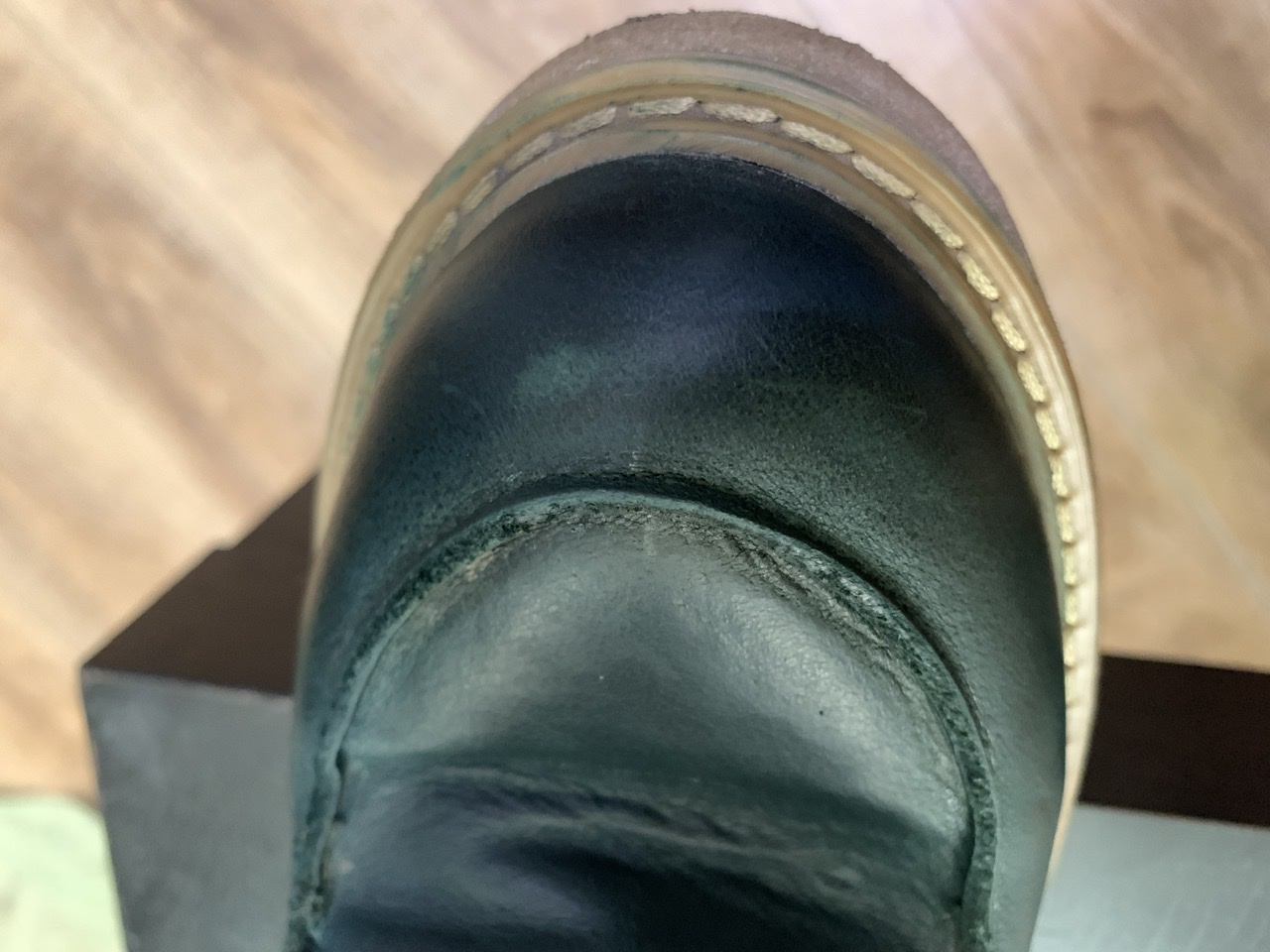 Фотография покупателя товара Крем для обуви SHOExpert, туба с губкой, тёмно-зеленый, 75 мл - Фото 1