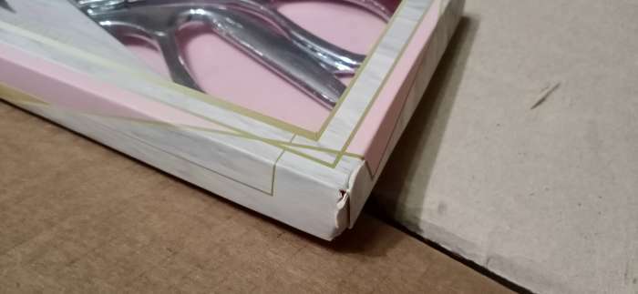 Фотография покупателя товара Набор ножниц подарочный: закройные ножницы 9", 23,5 см, ножницы вышивальные «Цапельки» 3,7", 9,5 см, цвет серебряный - Фото 2