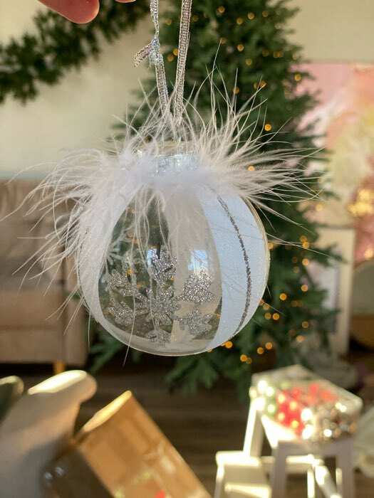 Фотография покупателя товара Ёлочные игрушки «Галатея снежинка», шары новогодние, d=8 см, 3 шт., серебристо-белый - Фото 6