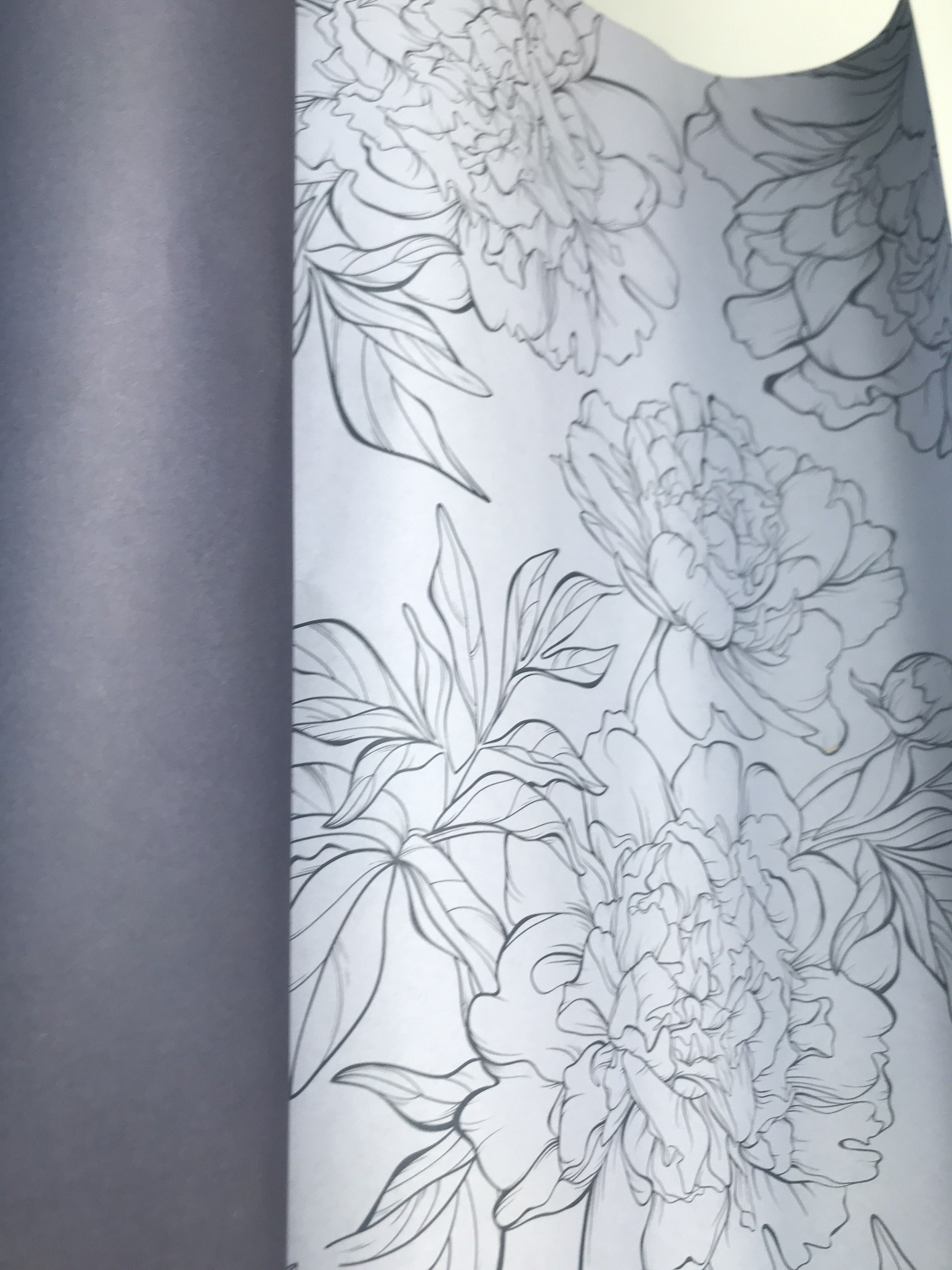 Фотография покупателя товара Бумага упаковочная крафт цветная двухсторонняя «Лиловые цветы», 50 х 70 см - Фото 2