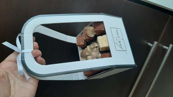 Фотография покупателя товара Коробка - переноска для цветов «Только для тебя», 12×12×22 см - Фото 5