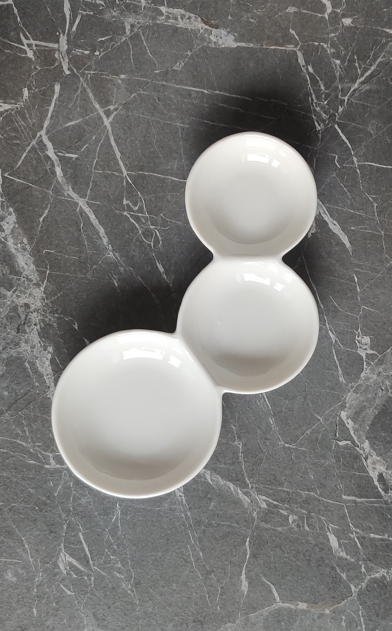 Фотография покупателя товара Менажница керамическая «Атом», 20×12 см, цвет белый