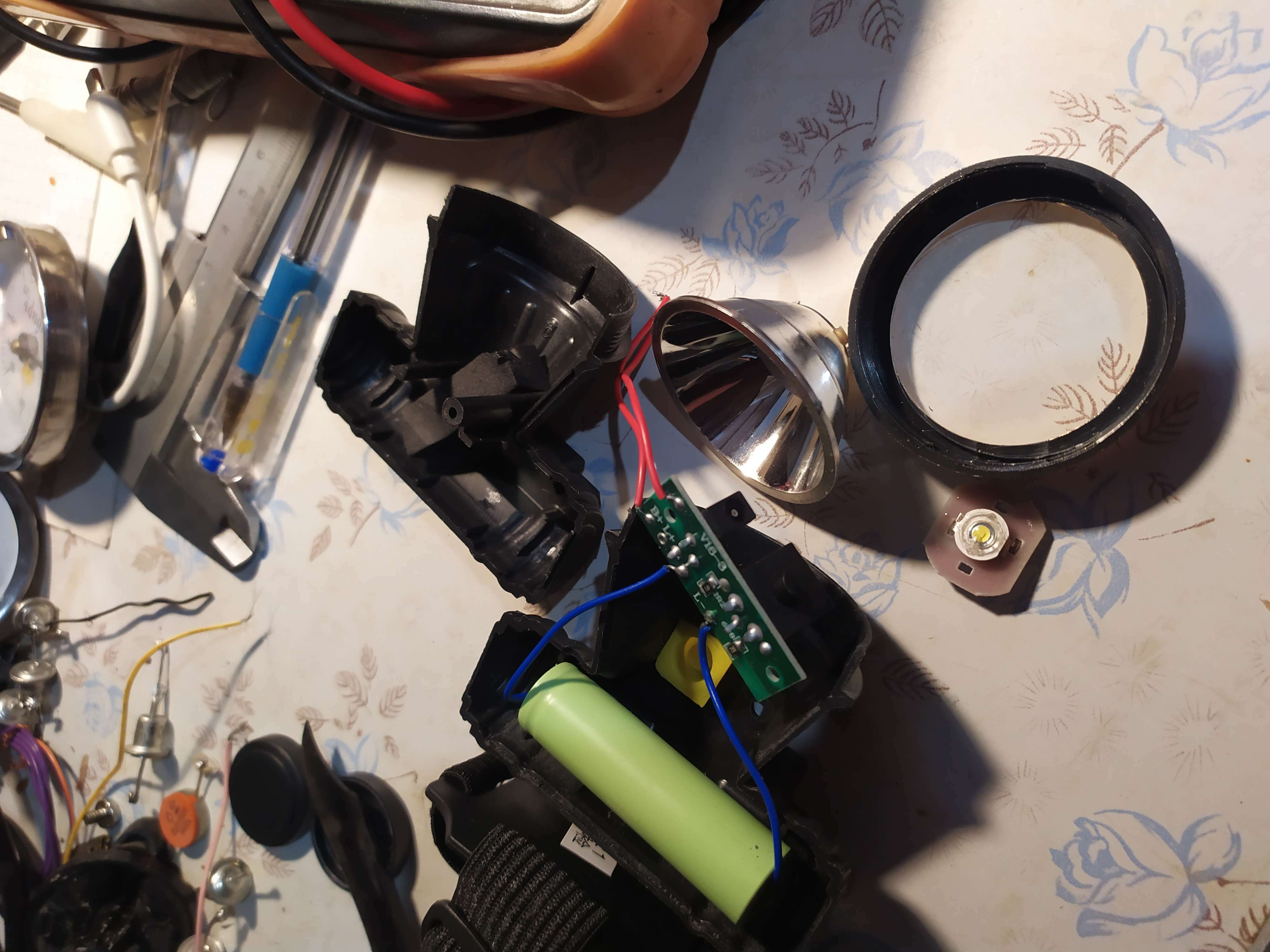 Фотография покупателя товара Фонарь налобный аккумуляторный "Мастер К.", 3 Вт, 800 mAh, 3.7 В, 100 лм, 1 режим, USB