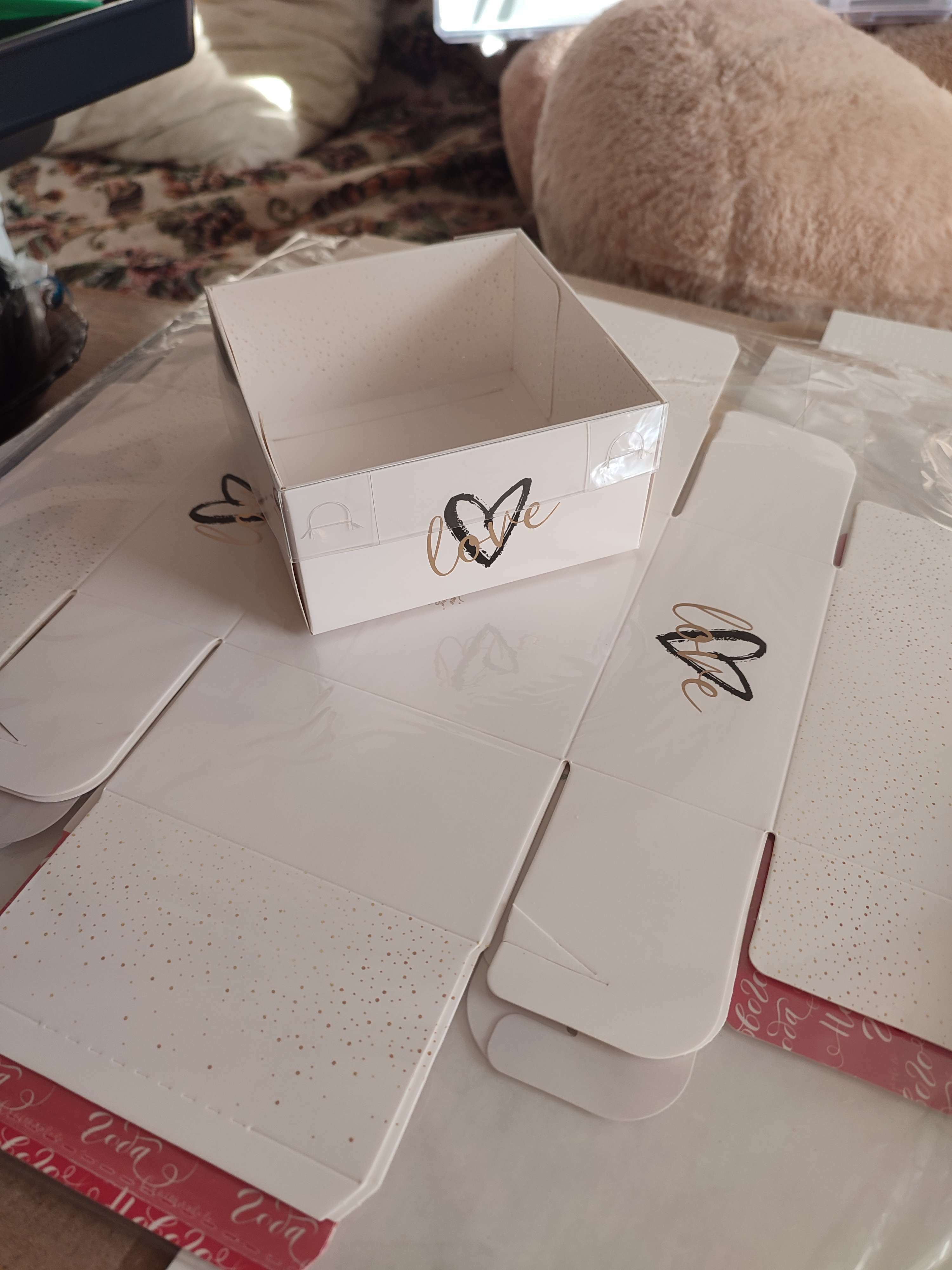 Фотография покупателя товара Коробка для кондитерских изделий с PVC крышкой Love, 11.5 х 11.5 х 6 см - Фото 1
