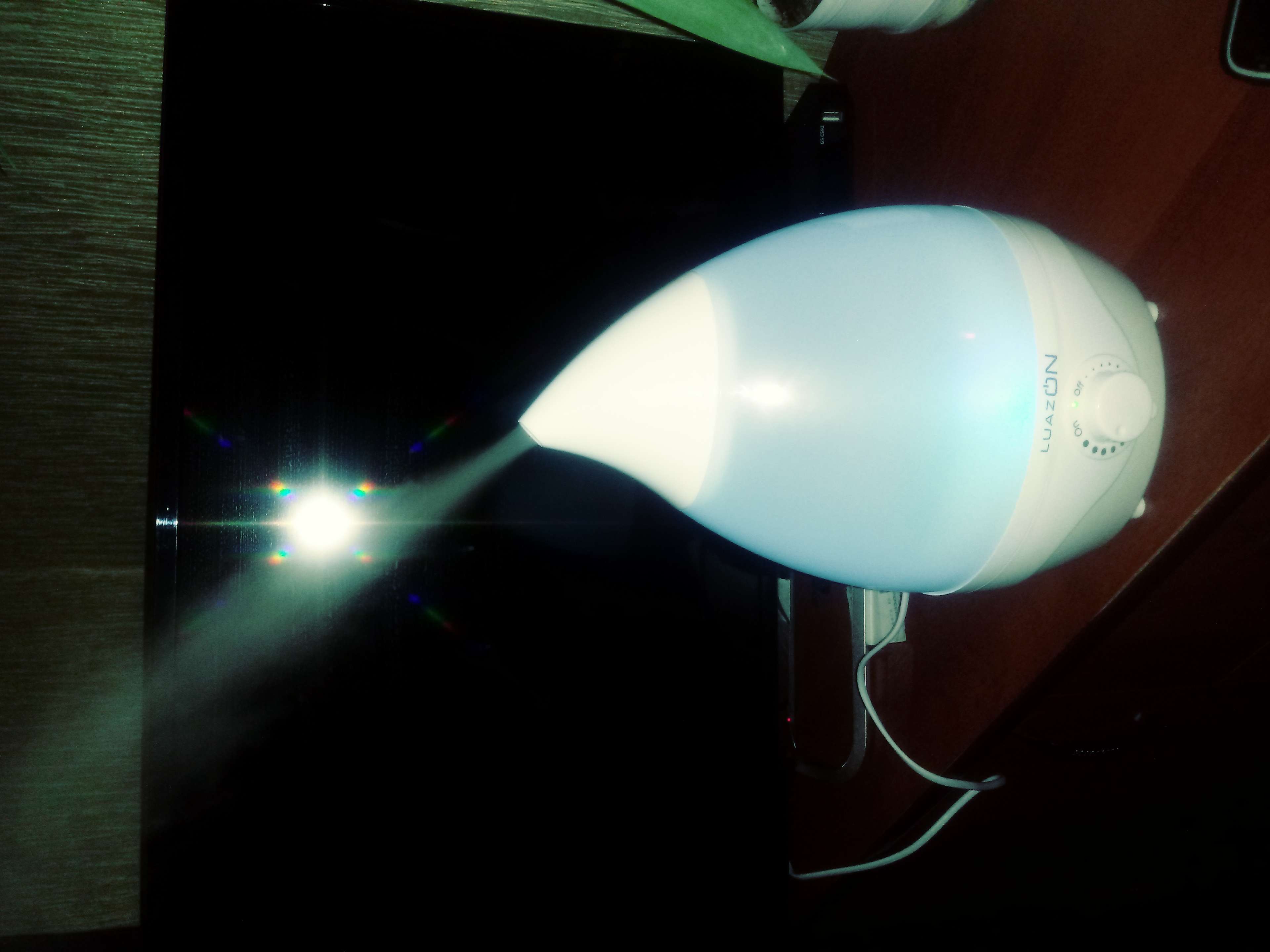 Фотография покупателя товара УЦЕНКА Увлажнитель воздуха LuazON LHU-04, ультразвуковой, 2 л, 18 Вт, белый - Фото 2