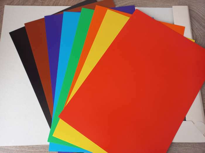 Фотография покупателя товара Картон цветной А4, 8 листов, 8 цветов "Луч", плотность 220 г/м2 мелованный