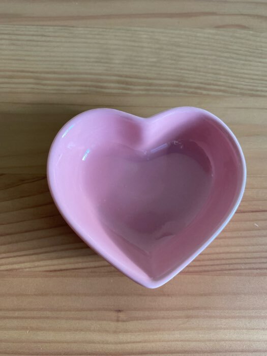 Фотография покупателя товара Соусник керамический Доляна «Сердце», 50 мл, 7,5×7 см, цвет розовый - Фото 4