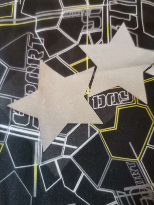Фотография покупателя товара Светоотражающая термонаклейка «Звезда», 5 × 5 см, 5 шт, цвет серый - Фото 4