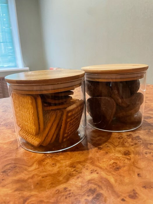 Фотография покупателя товара Банка стеклянная для сыпучих продуктов с бамбуковой крышкой Magistro «Эко», 950 мл, 12×10,5 см - Фото 1