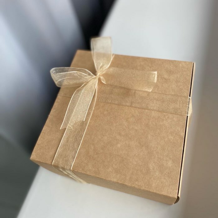 Фотография покупателя товара Коробка подарочная складная крафтовая, упаковка, 14 х 14 х 8 см - Фото 10