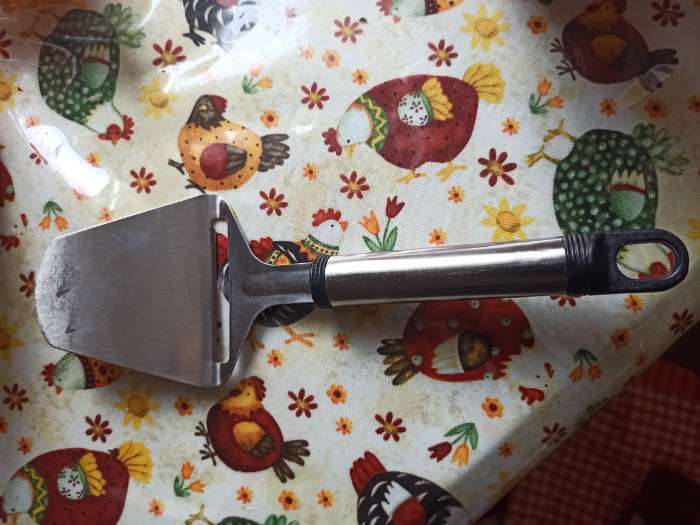 Фотография покупателя товара Нож-лопатка для сыра Доляна «Помощник», 22 см, с металлической ручкой, цвет чёрный