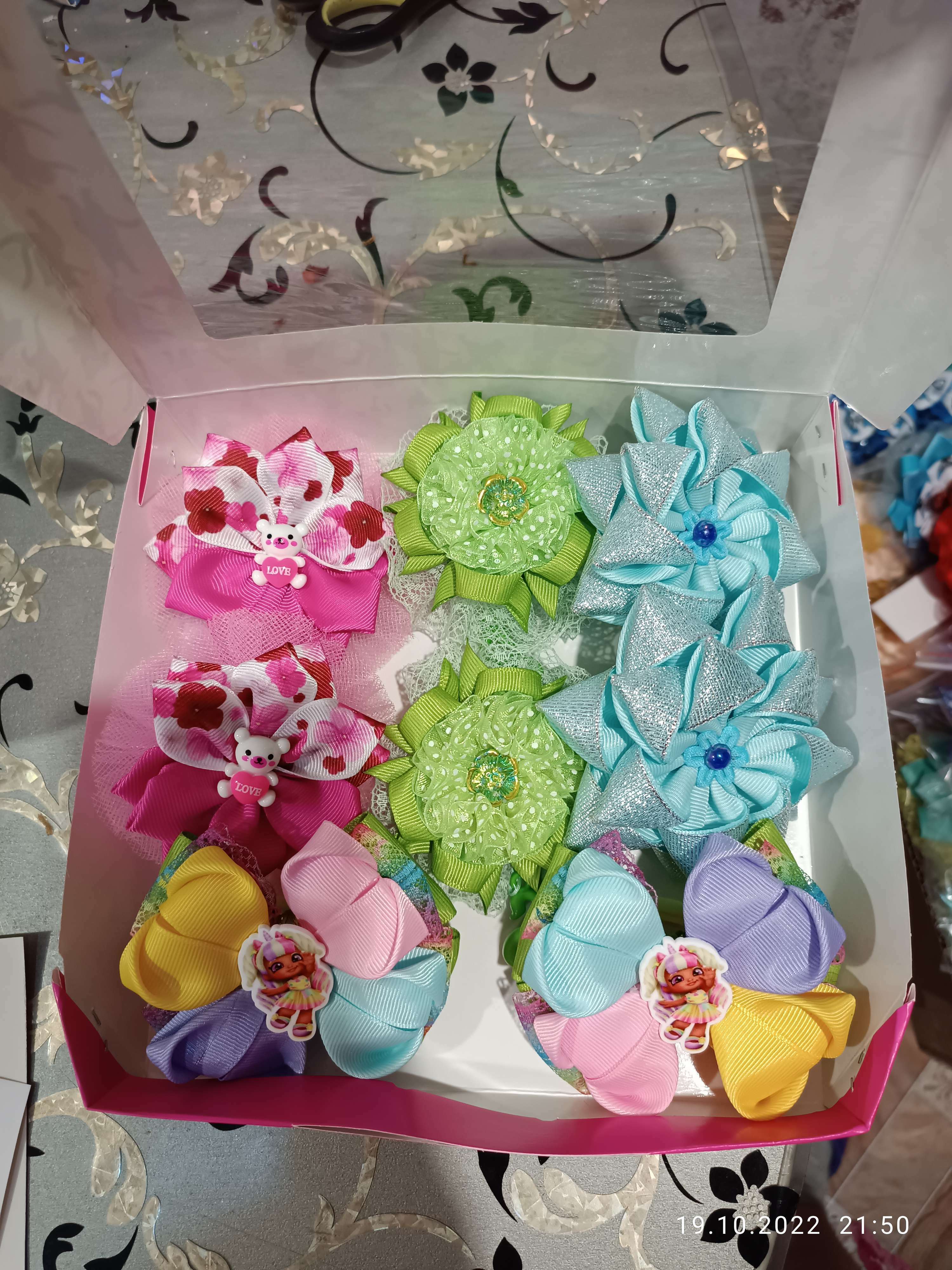 Фотография покупателя товара Кондитерская упаковка, коробка с ламинацией «Котики», 20×20×4 см - Фото 3