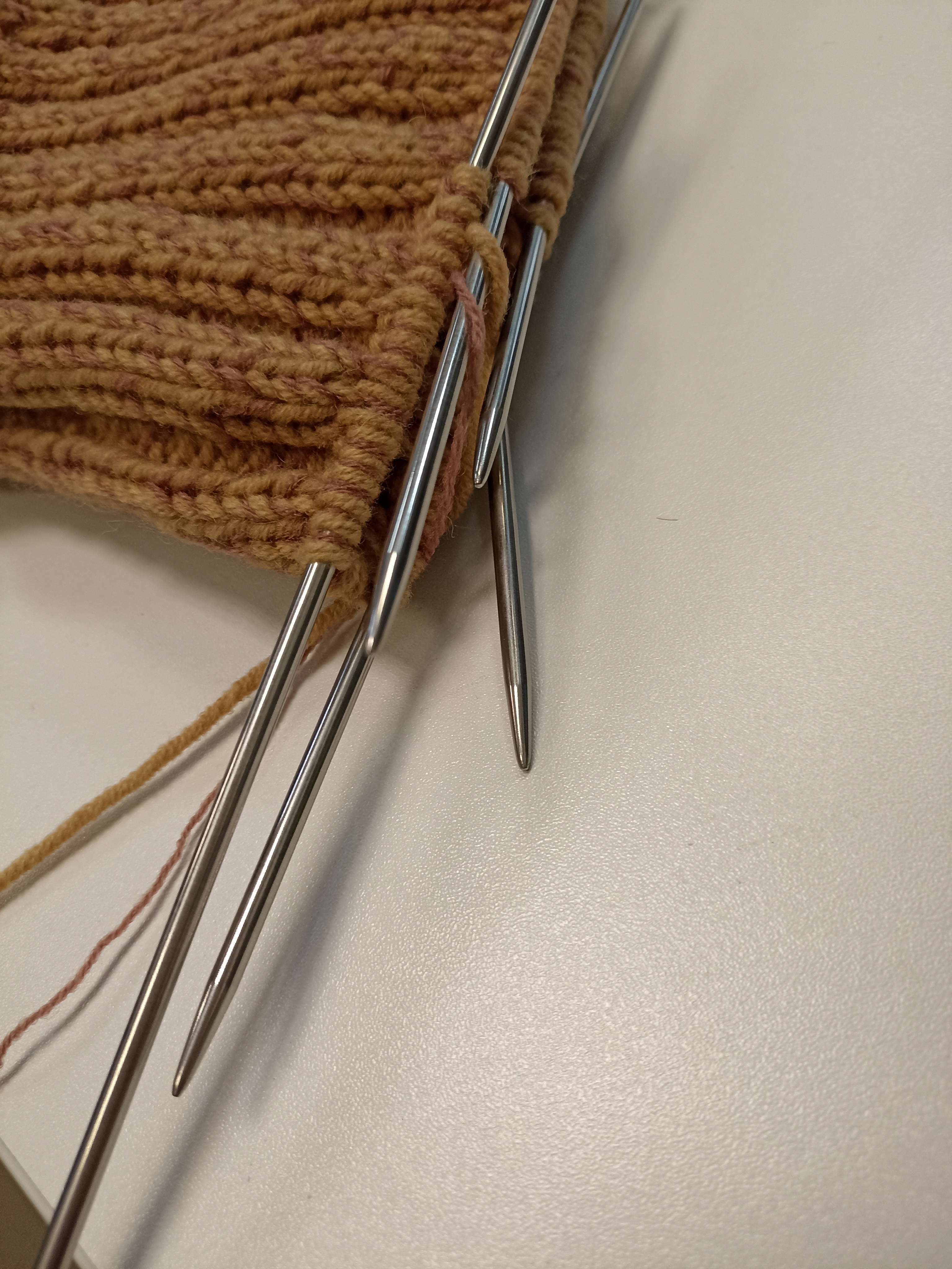 Фотография покупателя товара Спицы для вязания, чулочные, d = 2,5 мм, 24 см, 5 шт - Фото 1