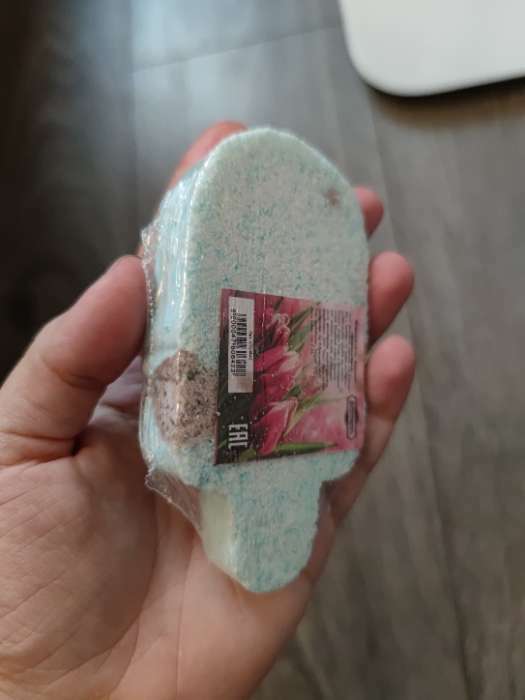 Фотография покупателя товара Бомбочка для ванны "Мороженка" с ароматом ванили,  100 гр, голубая - Фото 2