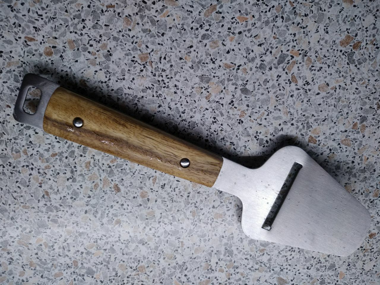 Фотография покупателя товара Нож для сыра Доляна «Дровосек», нержавеющая сталь, цвет серебряный - Фото 2