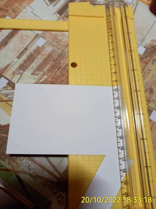Фотография покупателя товара Роликовый резак для бумаги А5, до 3 листов, безопасное лезвие, длина реза 220 мм, в блистере - Фото 5