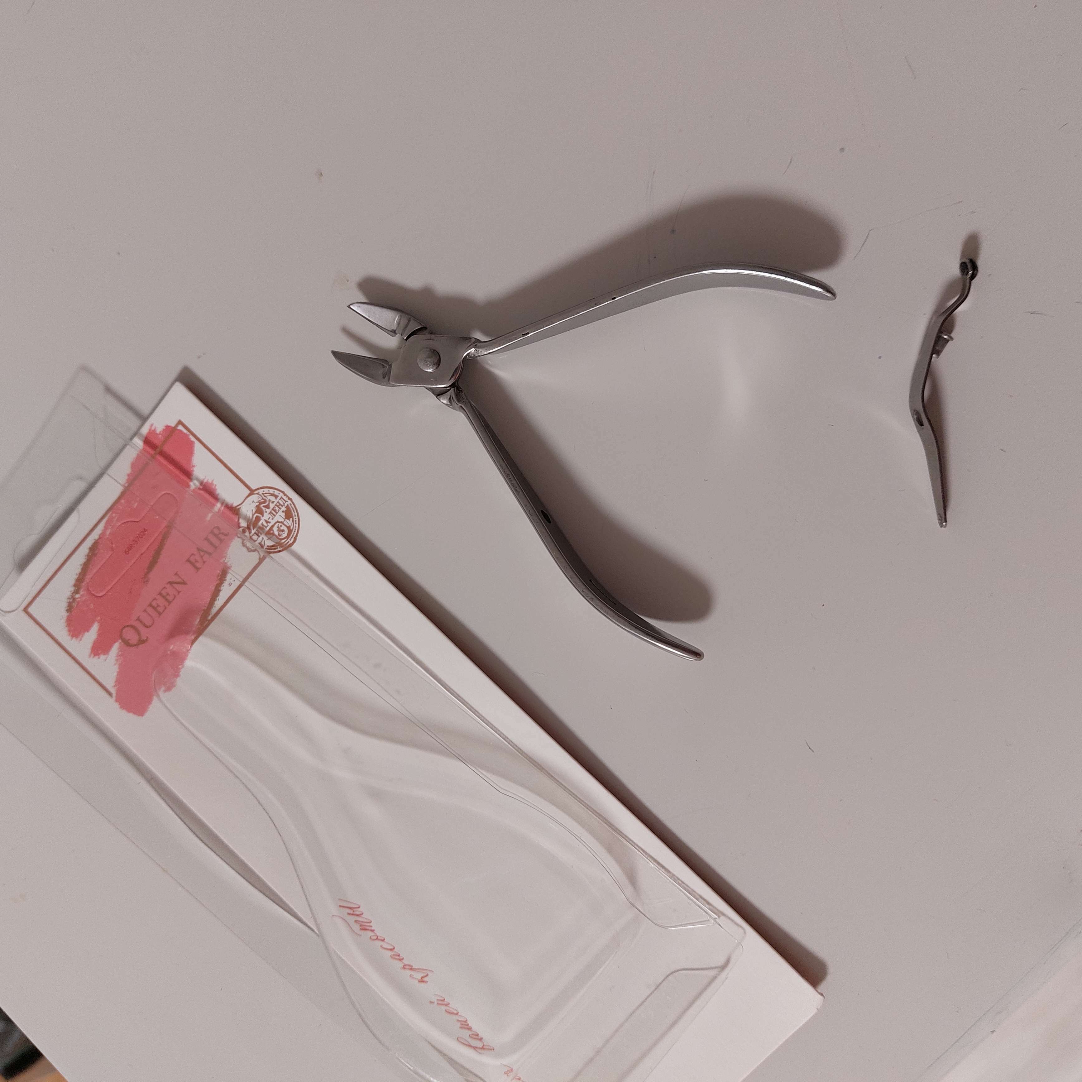 Фотография покупателя товара Кусачки педикюрные, прямое лезвие, 9,5 см, длина лезвия - 10 мм, цвет серебристый - Фото 9