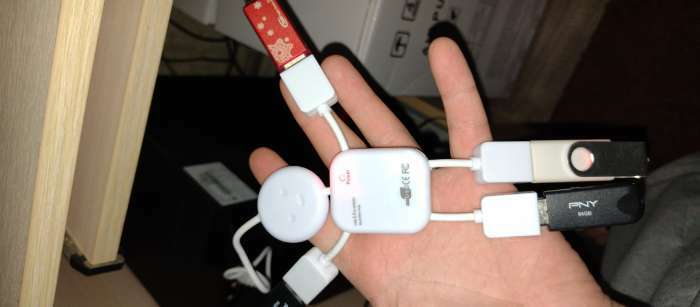 Фотография покупателя товара USB-разветвитель (HUB) LuazON SSV-011, 4 порта, USB 2.0, кабель 0.4 м, белый