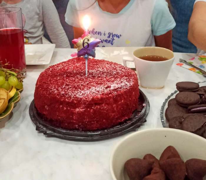 Фотография покупателя товара Свеча в торт на шпажке "Воздушный шарик.Звезда", знак вопроса,5,5 см, черная с золотом - Фото 21