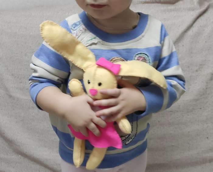 Фотография покупателя товара Набор для создания игрушки из фетра «Пасха: зайка» - Фото 6