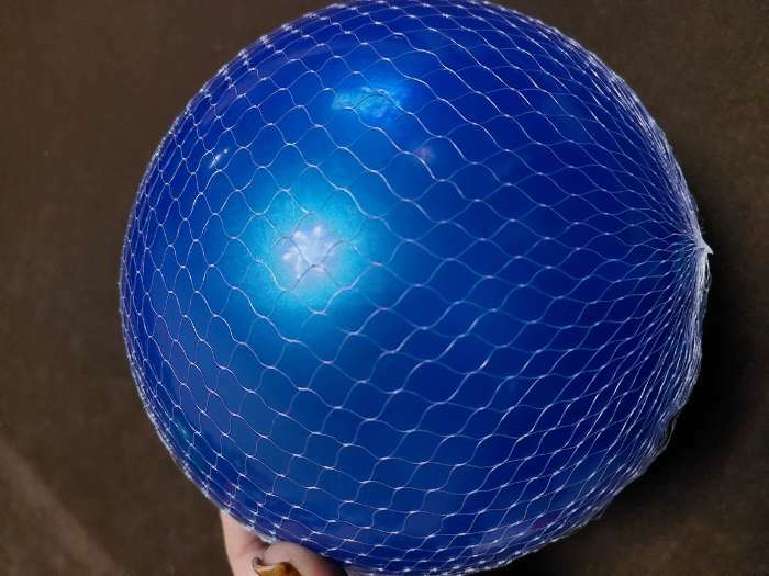 Фотография покупателя товара Мяч детский «Животные», d=22 см, 60 г, цвет МИКС - Фото 3