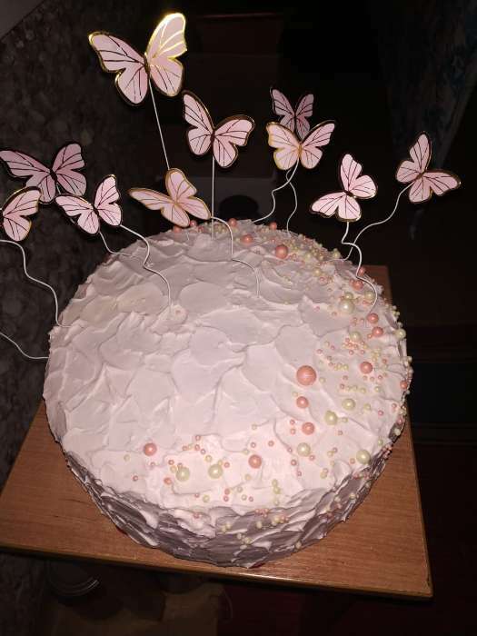 Фотография покупателя товара Набор для украшения торта «Бабочки» 10 шт., цвет розовый - Фото 11