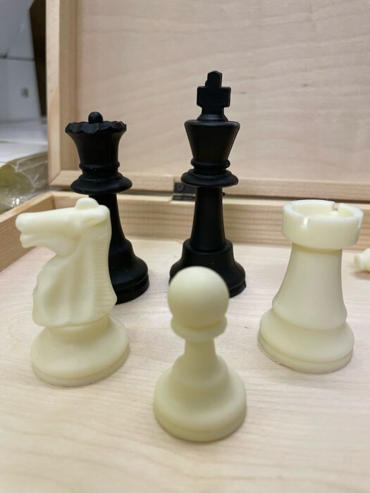 Фотография покупателя товара Шахматы турнирные 43 х 43 см, фигуры пластик, король h-9 см, пешка h-4.1 см - Фото 1