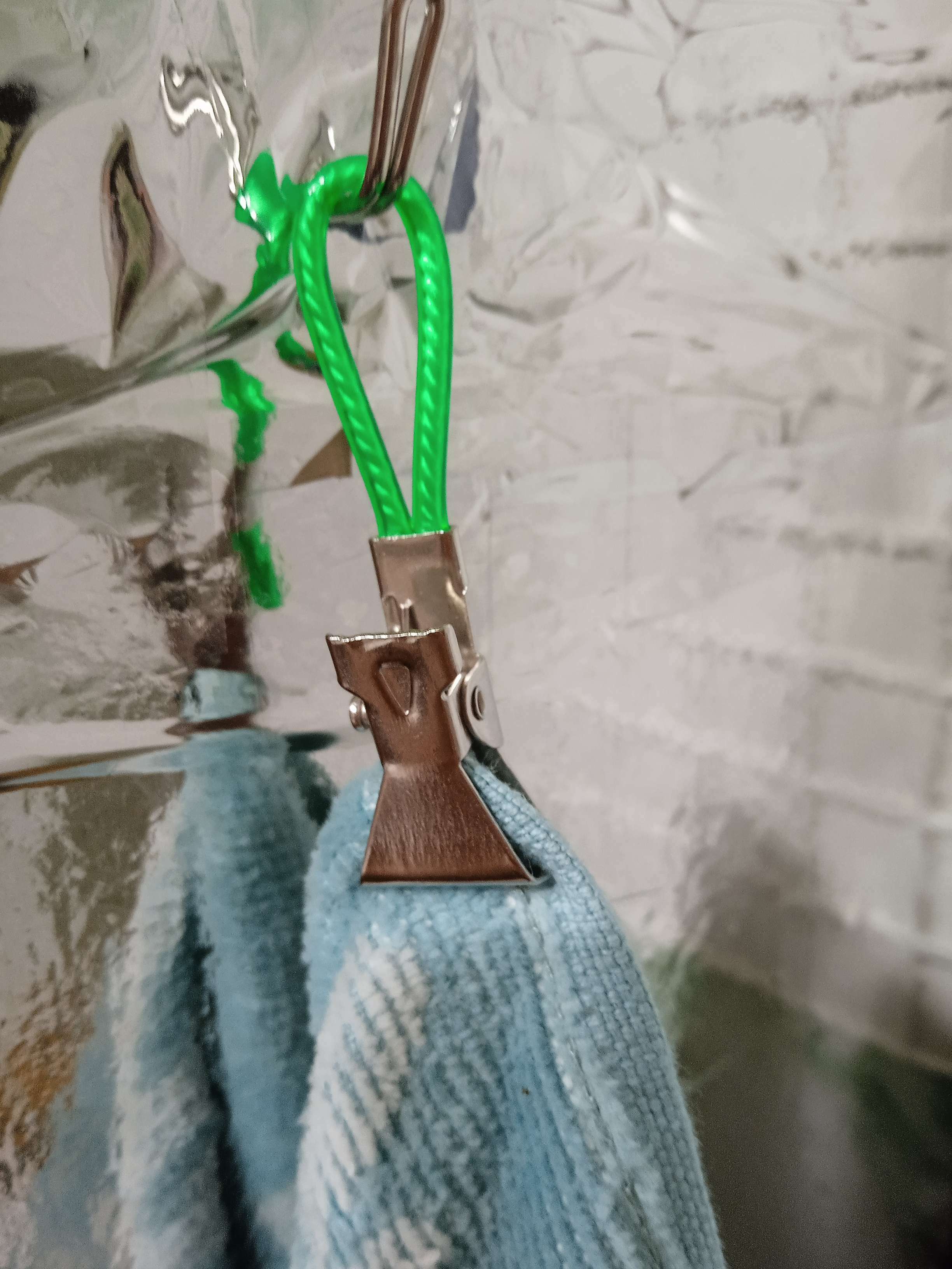 Фотография покупателя товара Зажим для штор, на петле, 50 × 15 мм, 5 шт, цвет разноцветный - Фото 1