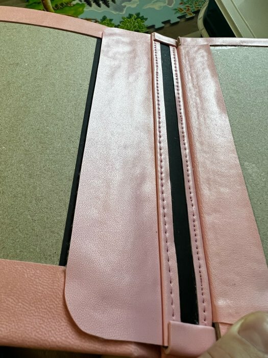 Фотография покупателя товара Ткань для пэчворка декоративная кожа «Розовая нежность», 33 х 33 см - Фото 1
