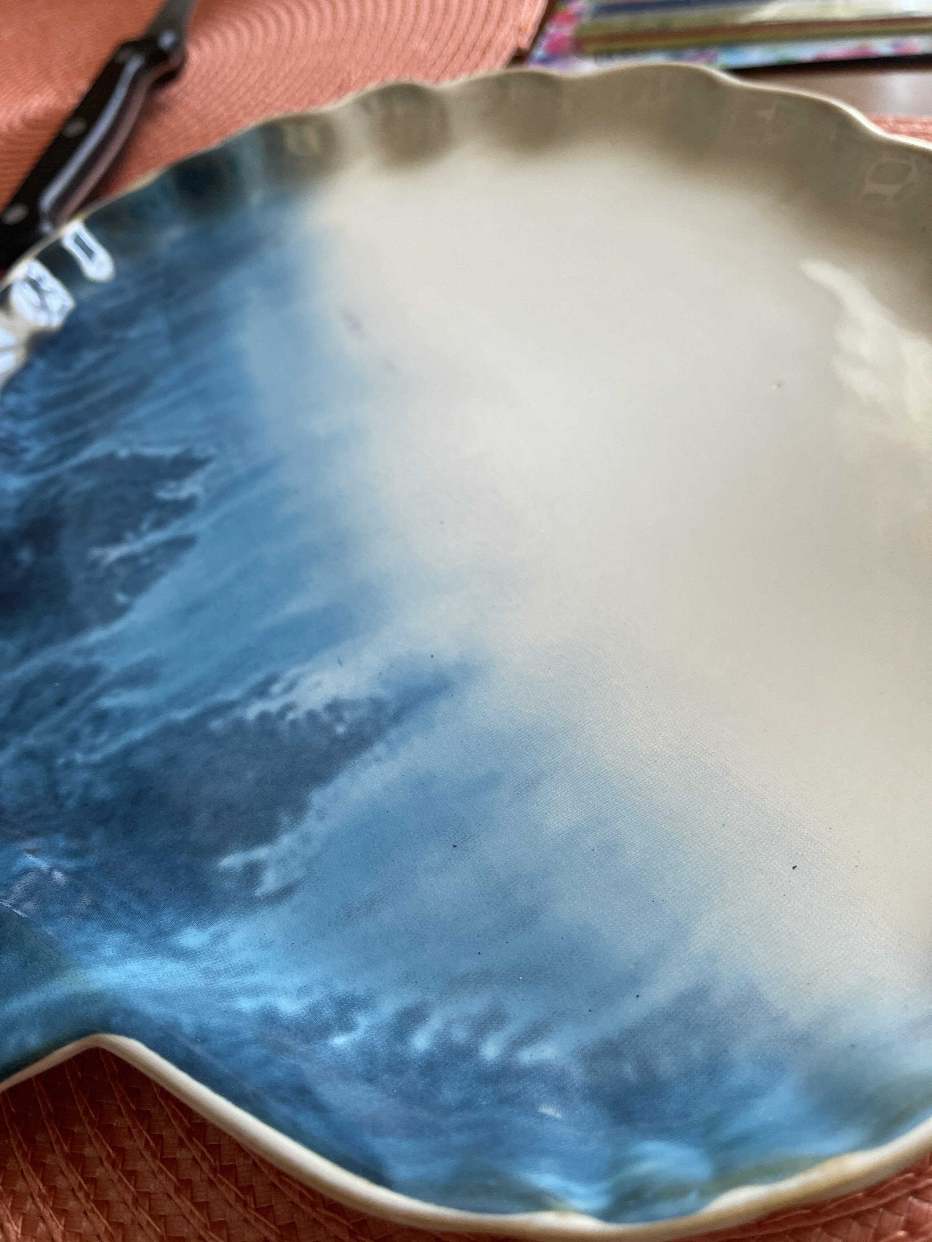 Фотография покупателя товара Блюдо керамическое для подачи «Морская ракушка», 27 х 25 см, цвет белый - Фото 6