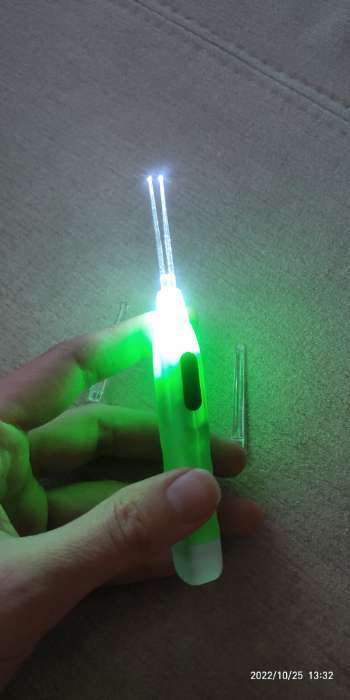 Фотография покупателя товара Палочка для чистки ушей Luazon LES-03, LED-подсветка, 3 насадки, от батареек (в комплекте) - Фото 9