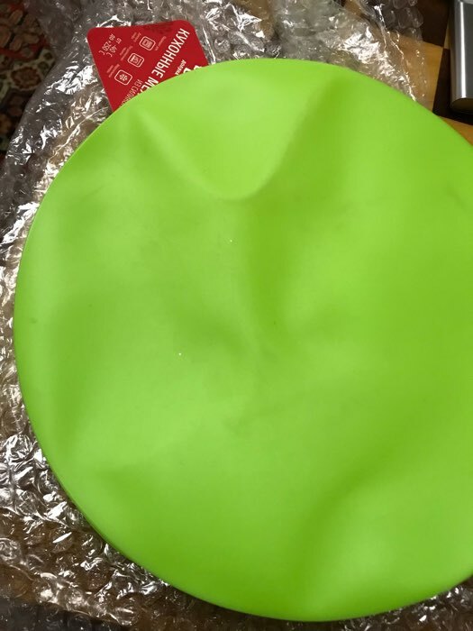 Фотография покупателя товара Форма для выпечки Доляна «Круг», силикон, 24×5 см, диаметр дна 21,5 см, цвет МИКС - Фото 2