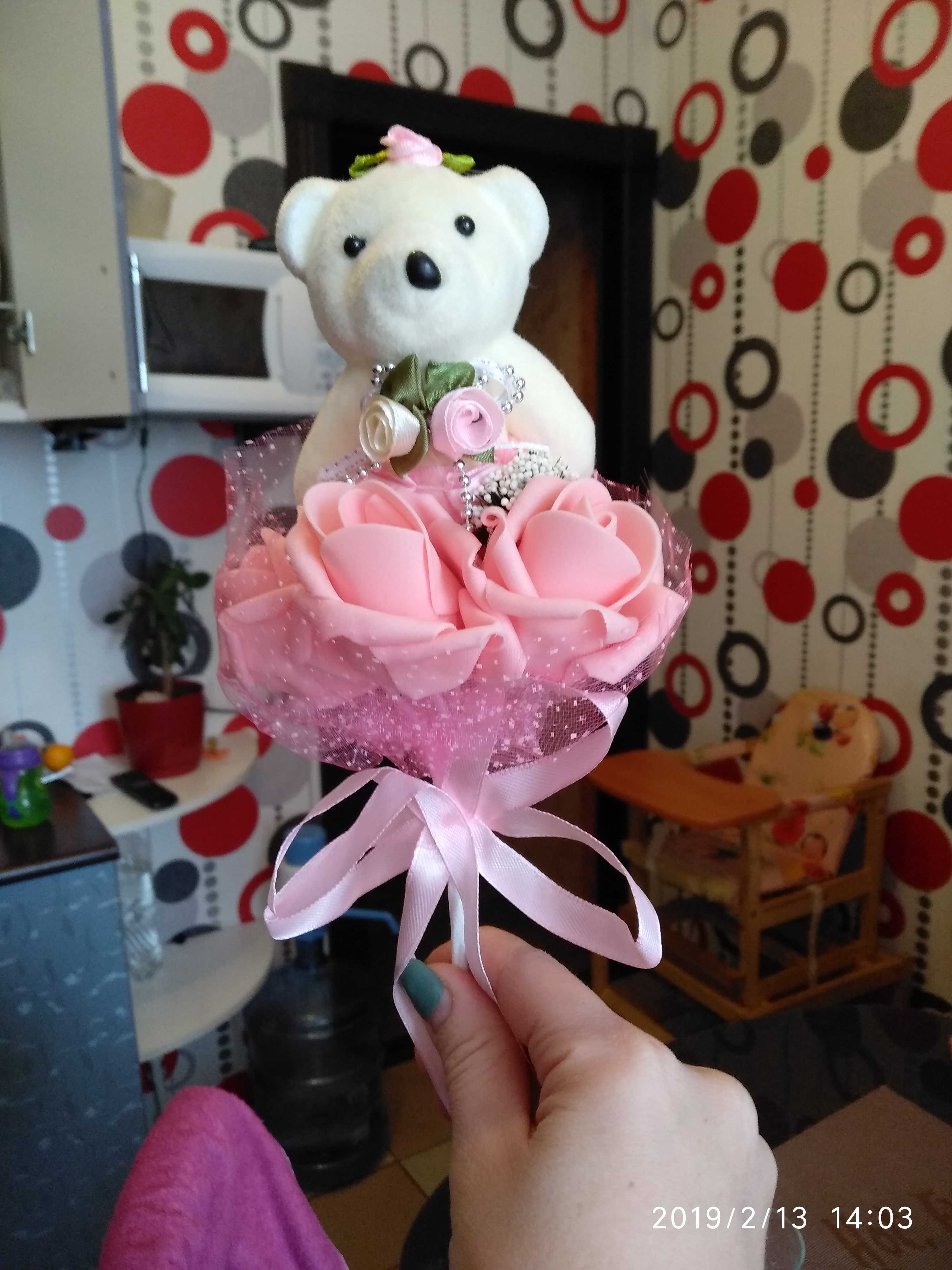 Фотография покупателя товара Букет «Я люблю тебя», с мишкой, 3 цветка, цвет коралловый - Фото 1