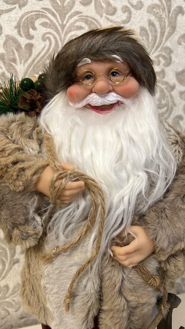 Фотография покупателя товара Дед Мороз "В меховом колпачке, подарками и санками" 47 см, коричневый - Фото 3