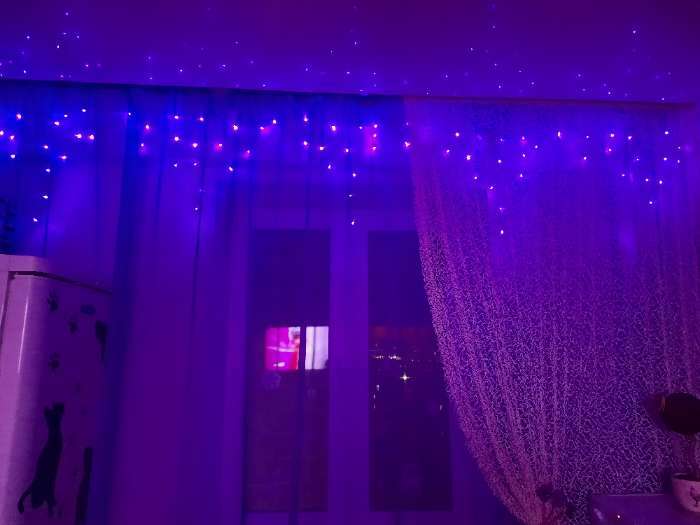 Фотография покупателя товара Гирлянда «Бахрома» 1.8 × 0.5 м, IP20, прозрачная нить, 48 LED, свечение фиолетовое, 8 режимов, 220 В - Фото 5