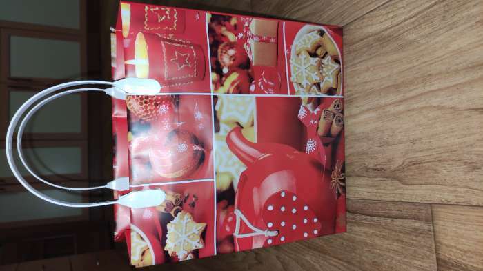 Фотография покупателя товара Пакет "Праздник в красном", мягкий пластик, 26 х 24 см, 140 мкм - Фото 1