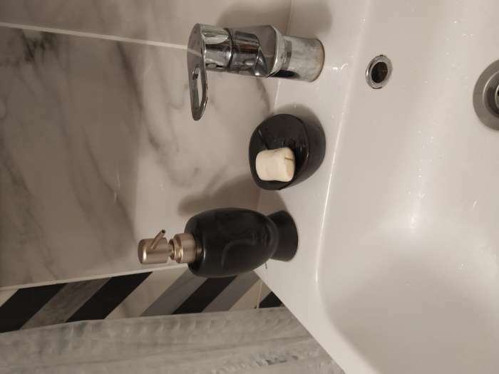 Фотография покупателя товара Набор аксессуаров для ванной комнаты SAVANNA «Вуду», 3 предмета (мыльница, дозатор для мыла, стакан), цвет чёрный - Фото 5