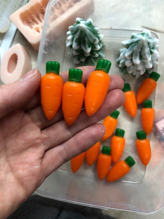 Фотография покупателя товара Молд силиконовый "Морковка" 3.8х1,5 см МИКС - Фото 4