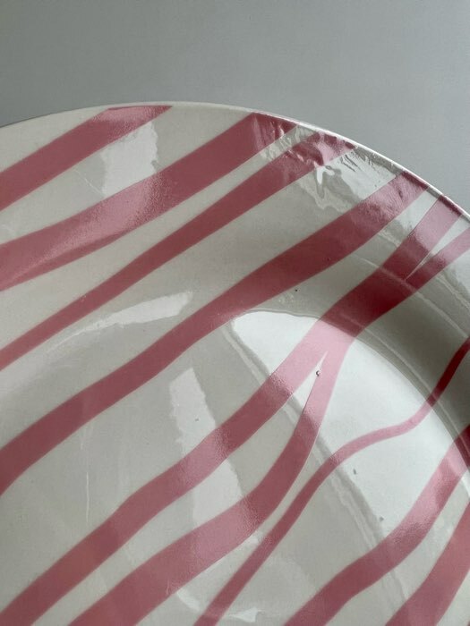 Фотография покупателя товара Тарелка керамическая «И пусть весь мир подождет», 20 см, цвет белый - Фото 1