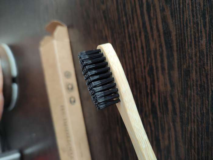 Фотография покупателя товара Бамбуковая зубная щётка Biocase, для взрослых, чёрная - Фото 6