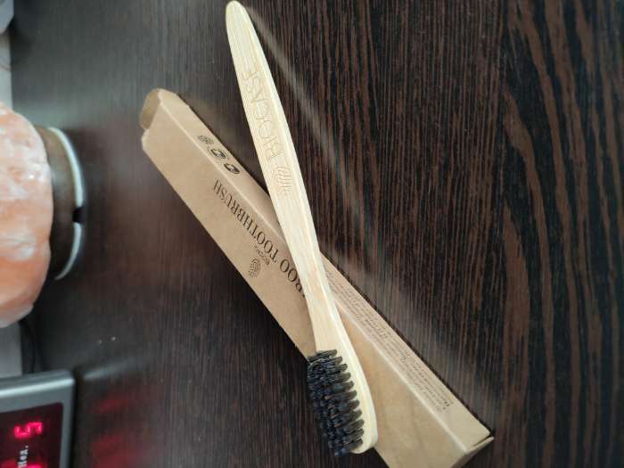 Фотография покупателя товара Бамбуковая зубная щётка Biocase, для взрослых, чёрная - Фото 3