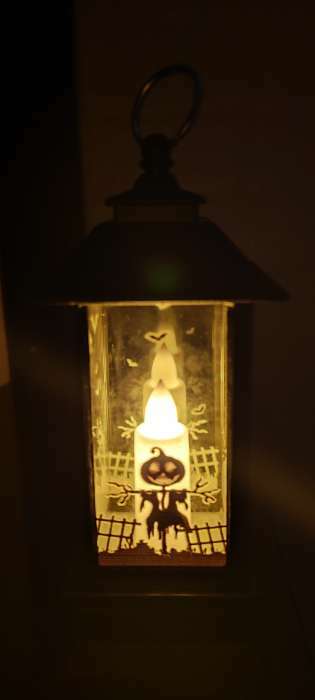 Фотография покупателя товара Светодиодная фигура «Фонарь с пугалом» 5 × 12 × 5 см, пластик, батарейки AG13х3, свечение тёплое белое