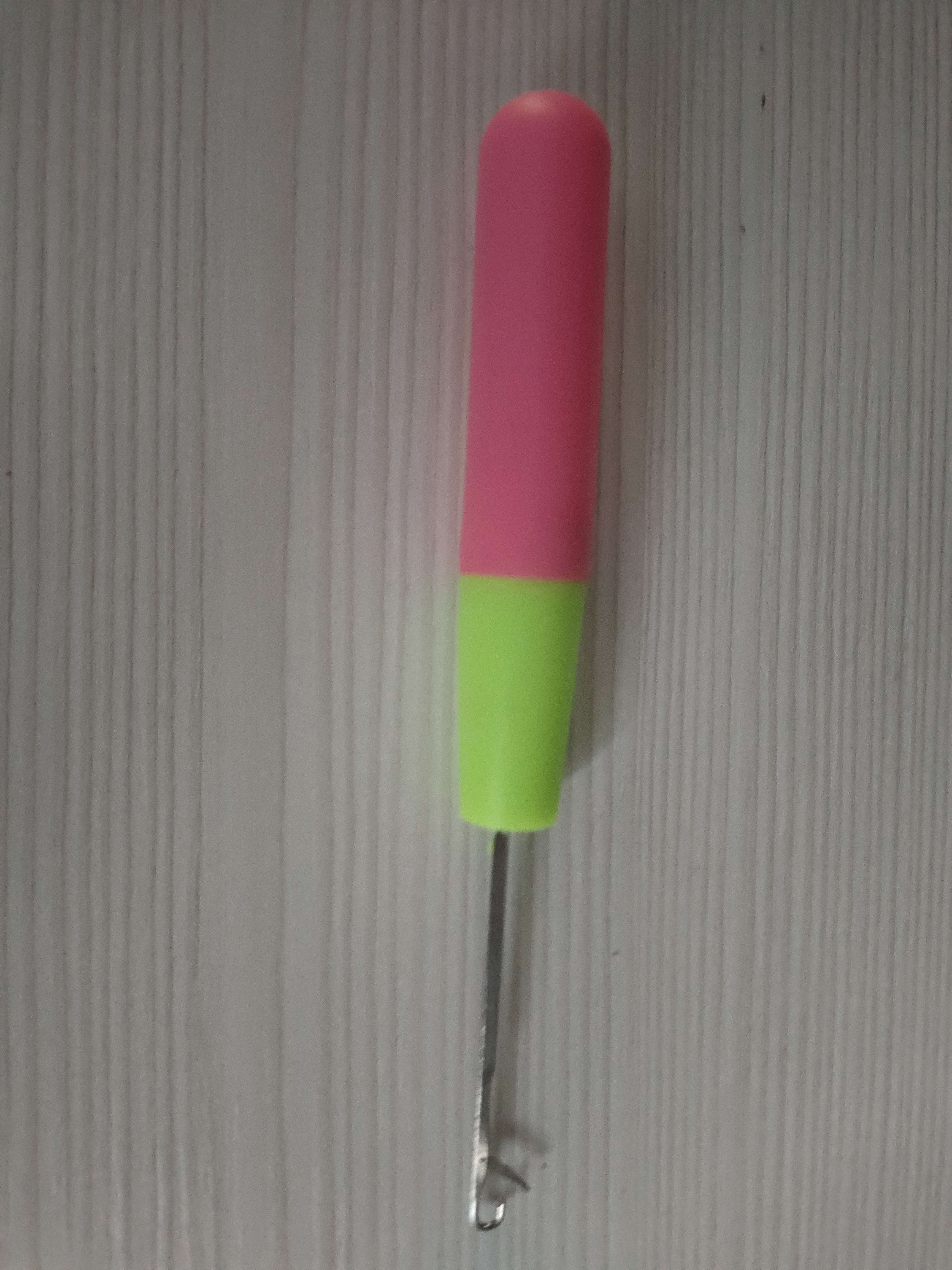 Фотография покупателя товара Крючок для мастера, 16 см, цвет розовый/зелёный - Фото 4