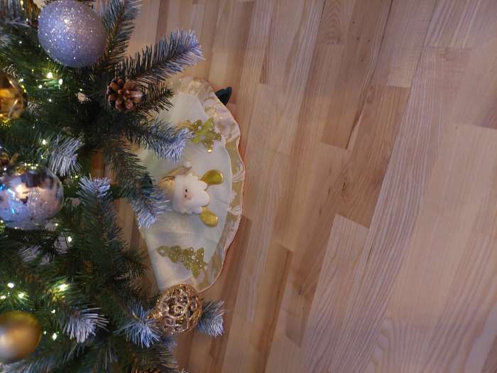 Фотография покупателя товара Полянка под ёлку "Дед Мороз и ёлочки" d-58 см, бело-золотой - Фото 6