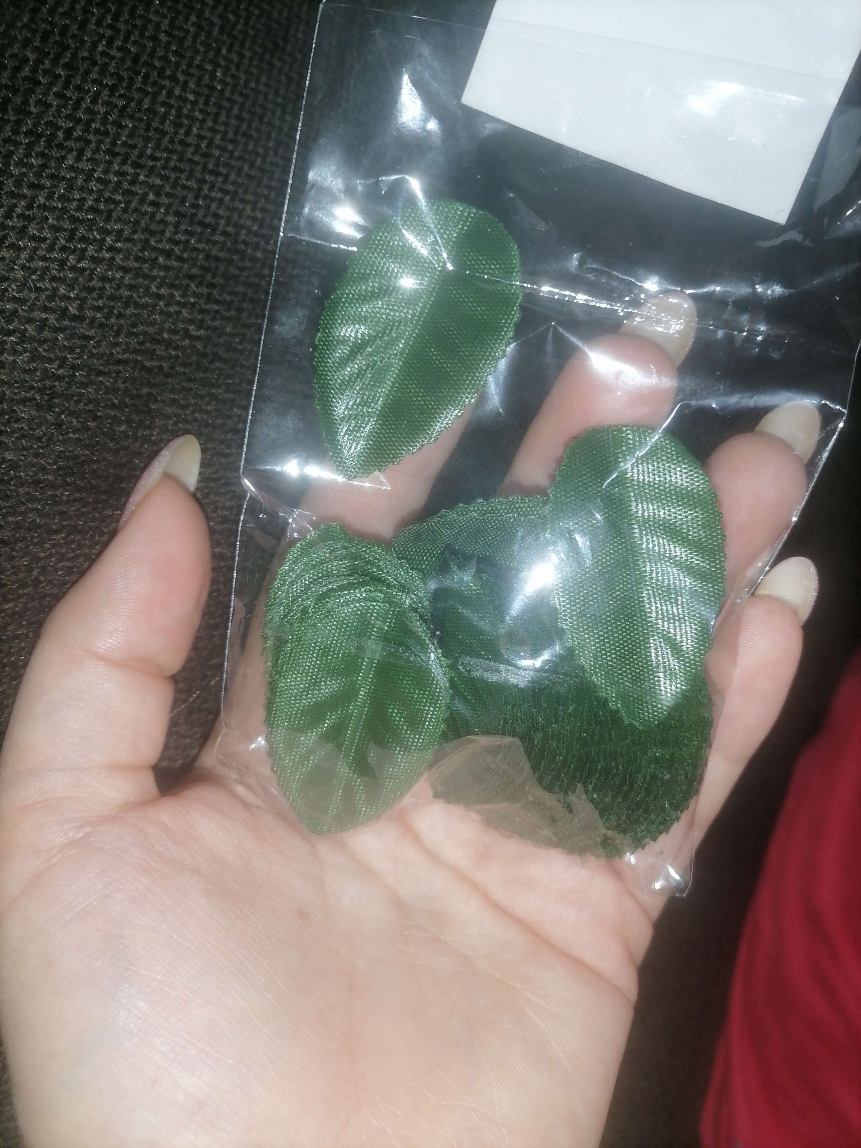 Фотография покупателя товара Декор для творчества "Листочек" набор 100 шт зелёный 4,5 см - Фото 3