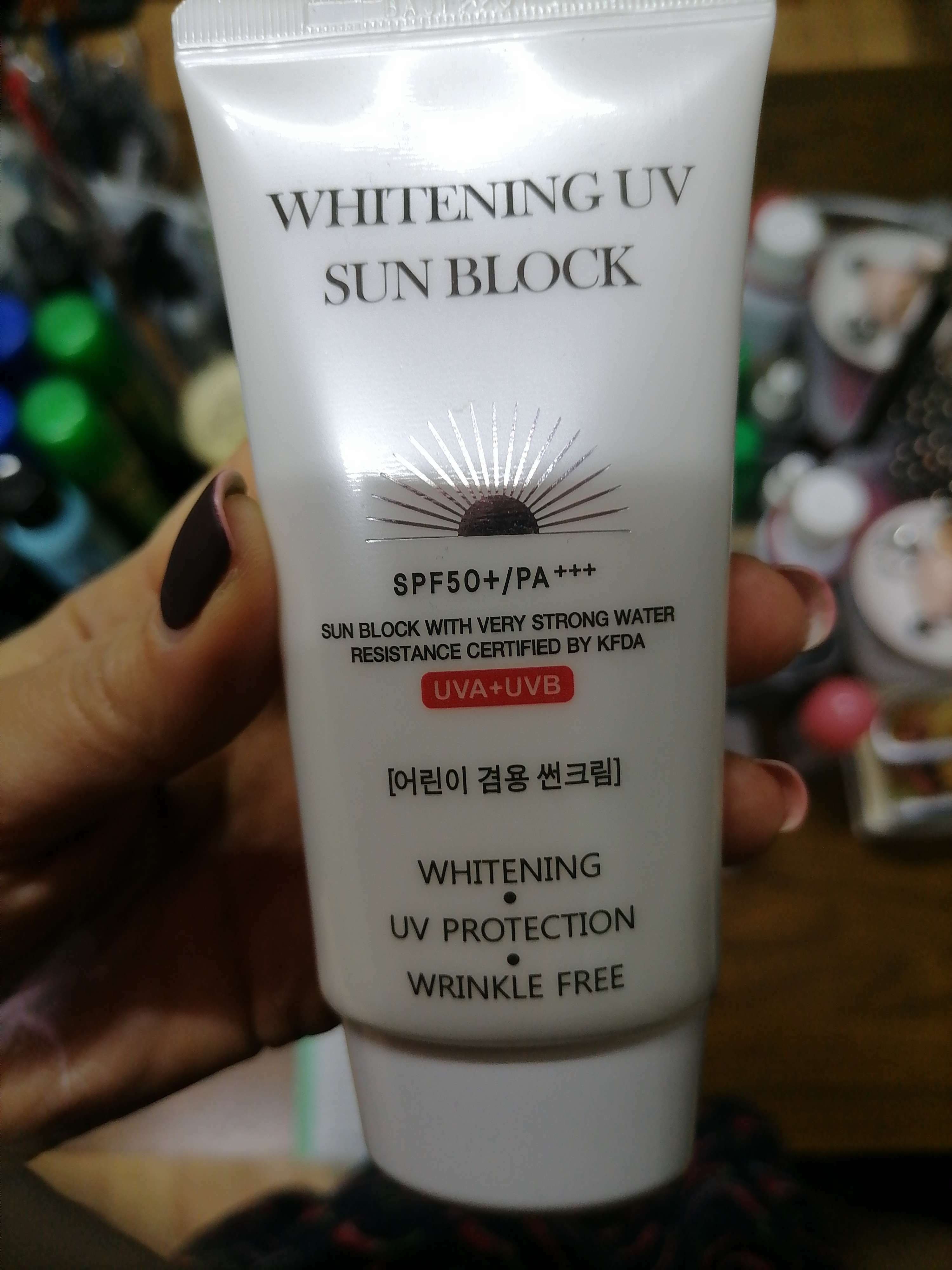 Фотография покупателя товара Солнцезащитный крем Jigott "Whitening Uv Sun Block Cream", осветляющий, SPF 50, 70 мл - Фото 1