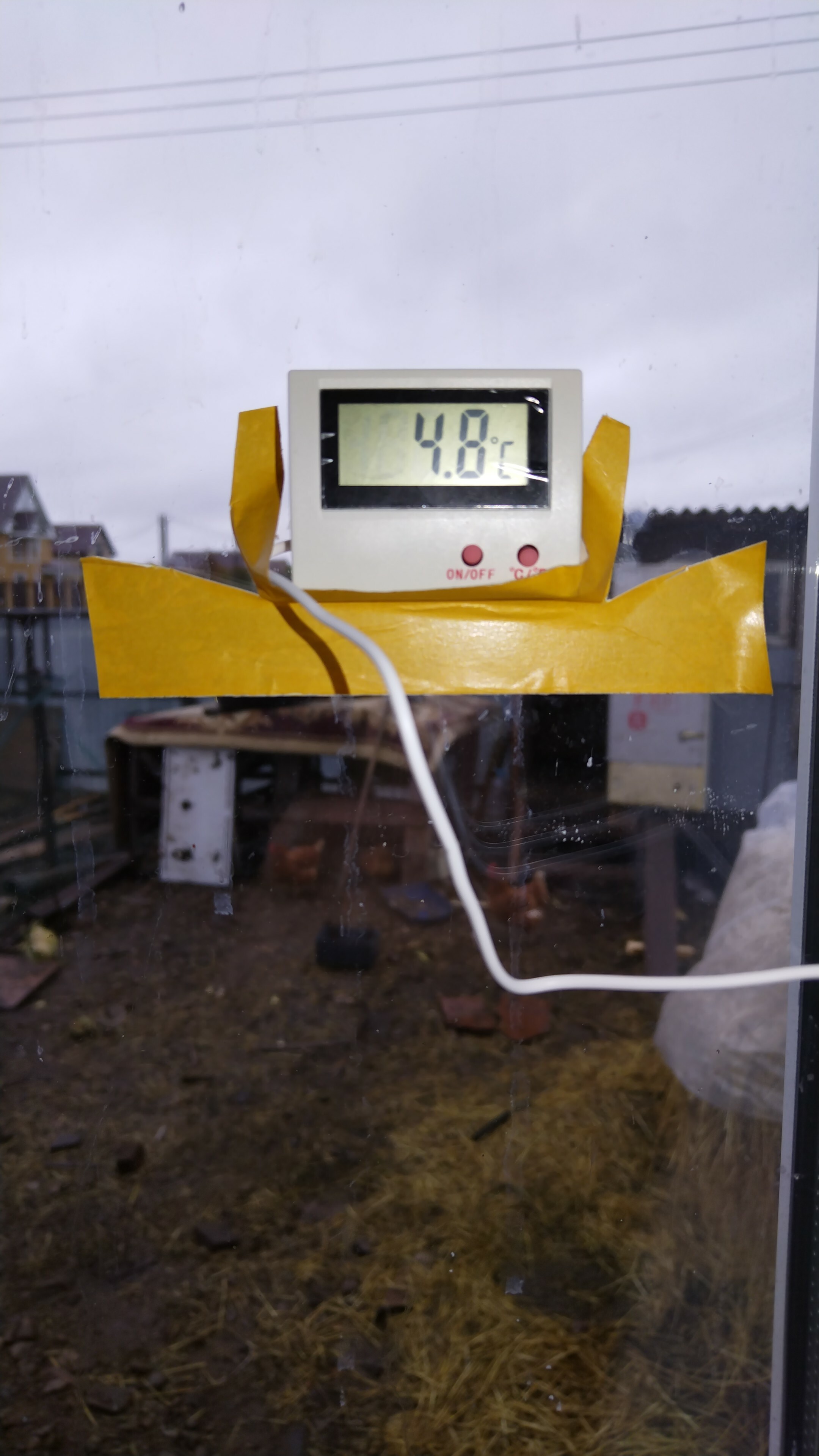 Фотография покупателя товара Термометр электронный LTR-10,  с уличным датчиком, белый