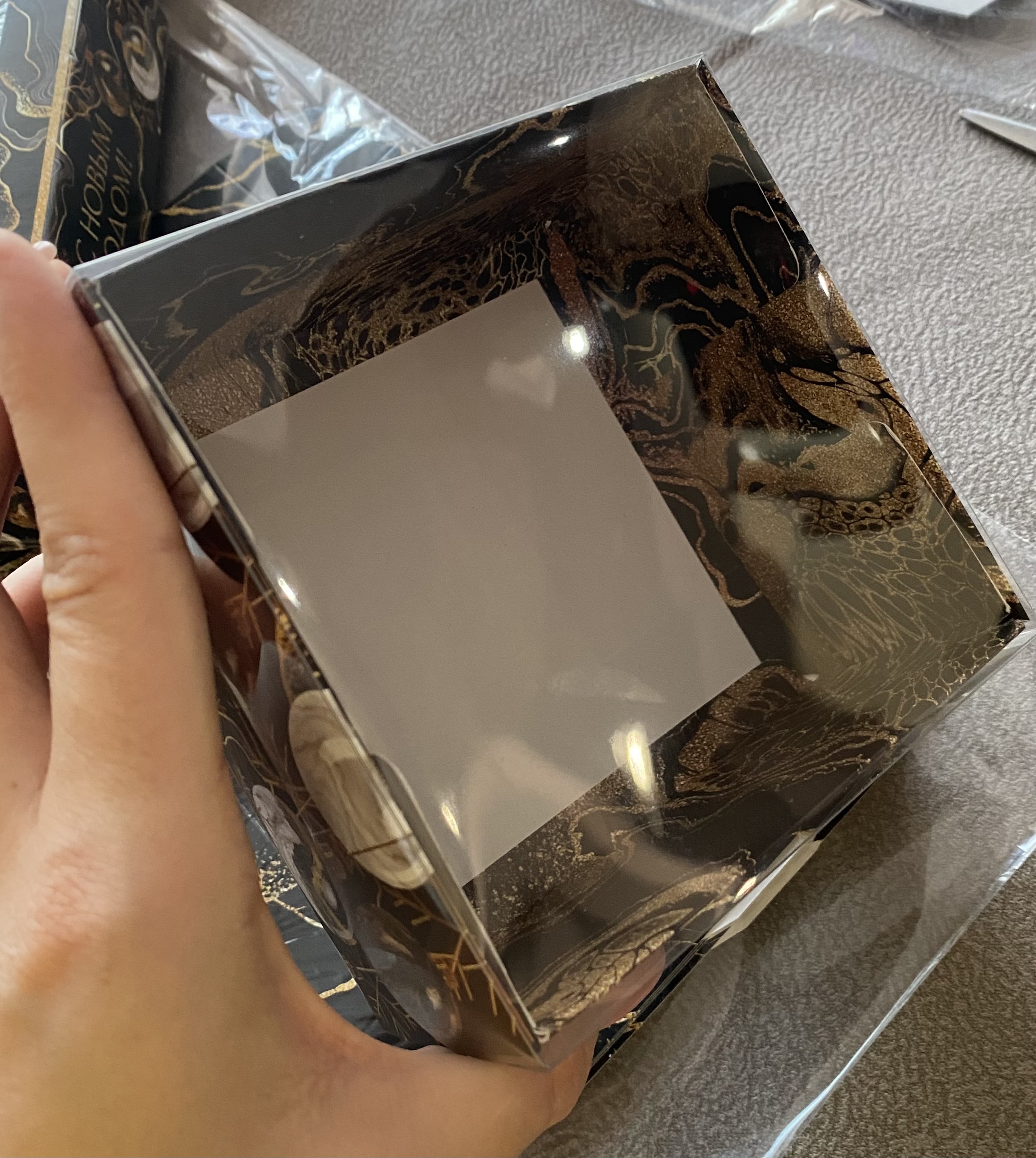 Фотография покупателя товара Коробка для кондитерских изделий с PVC крышкой «Gold», 12 х 6 х 11,5 см, Новый год - Фото 2